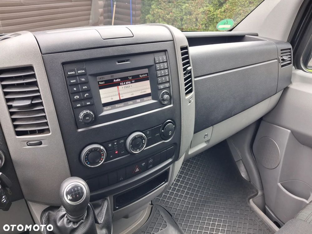 Mercedes-Benz Sprinter - 10