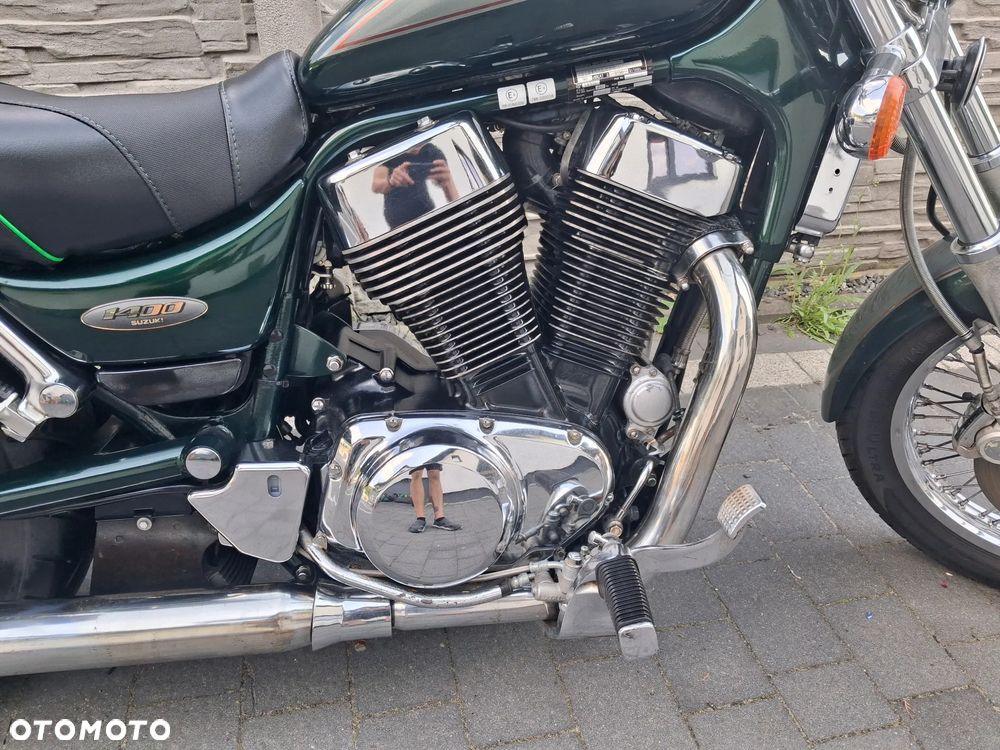 Suzuki Intruder - 8