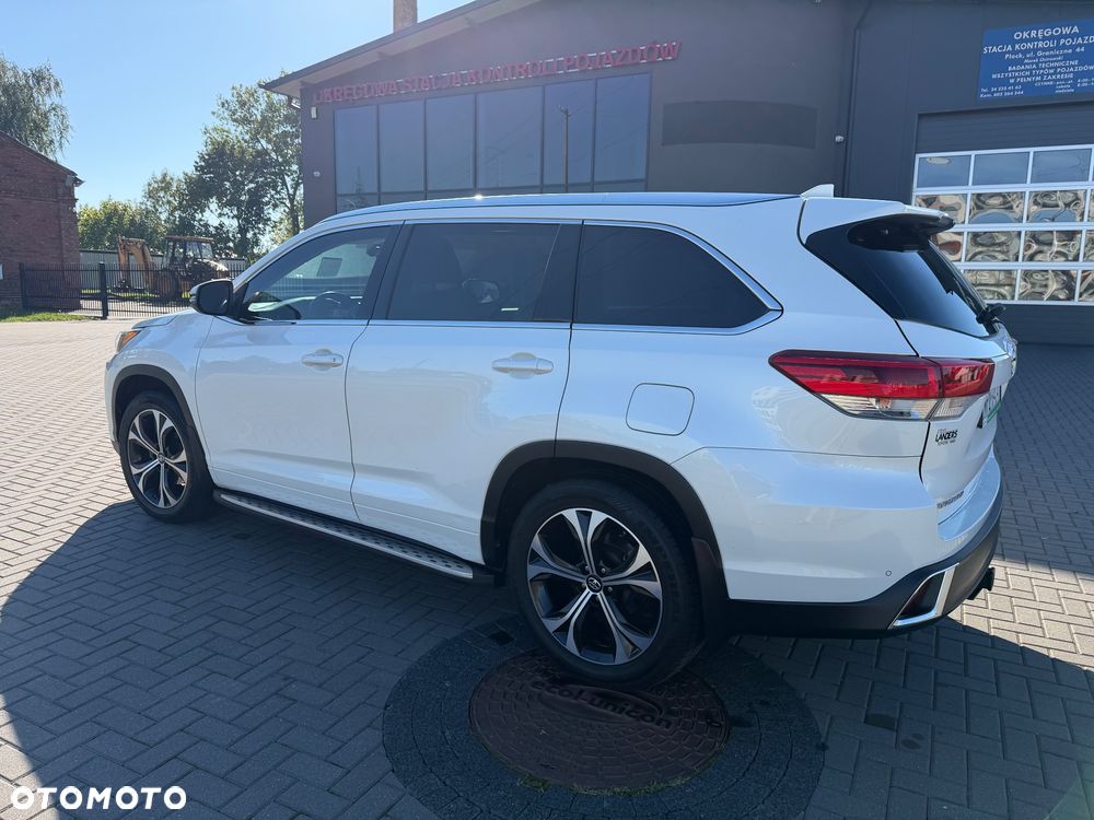 Toyota Highlander - 4