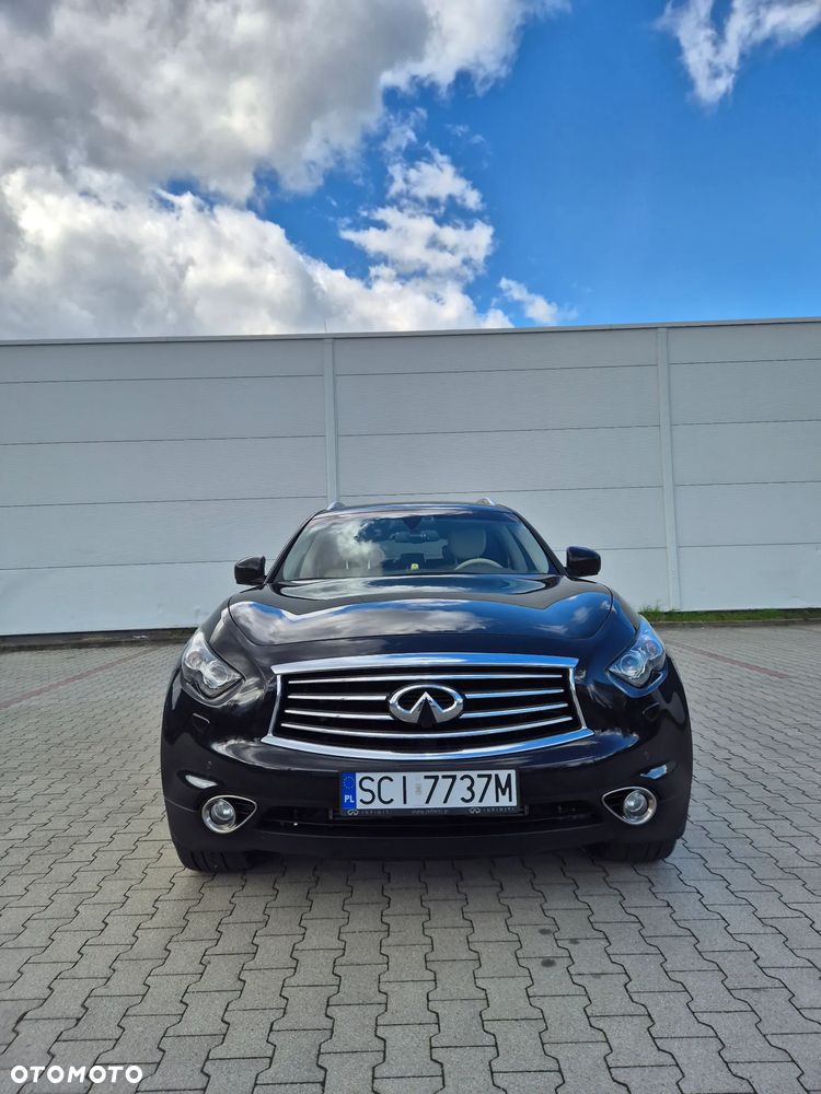 Infiniti Q70 3.0d S - 9