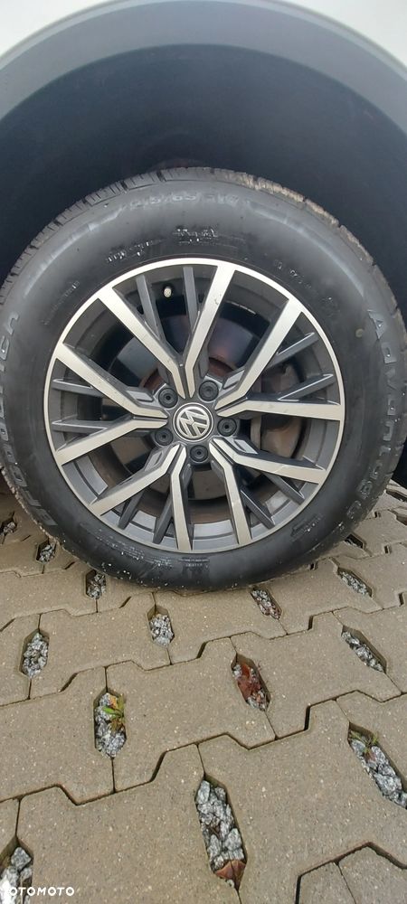 Volkswagen Tiguan Allspace - 11