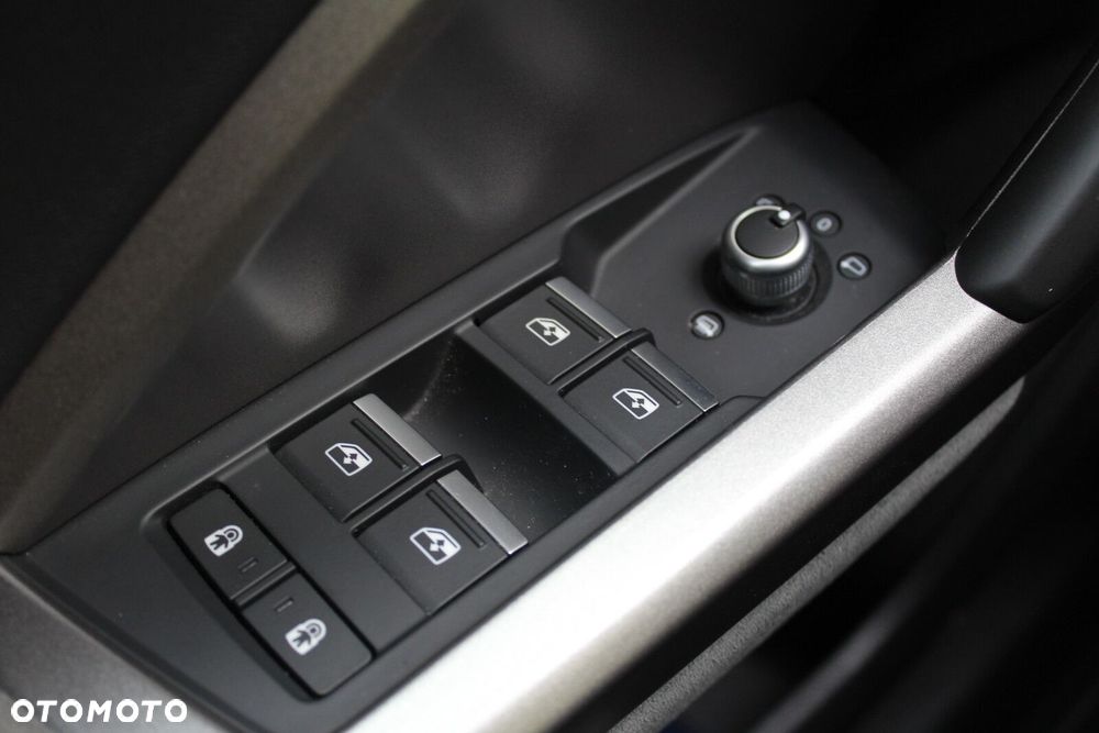 Audi Q3 40 TFSI Quattro S-Line S tronic - 23