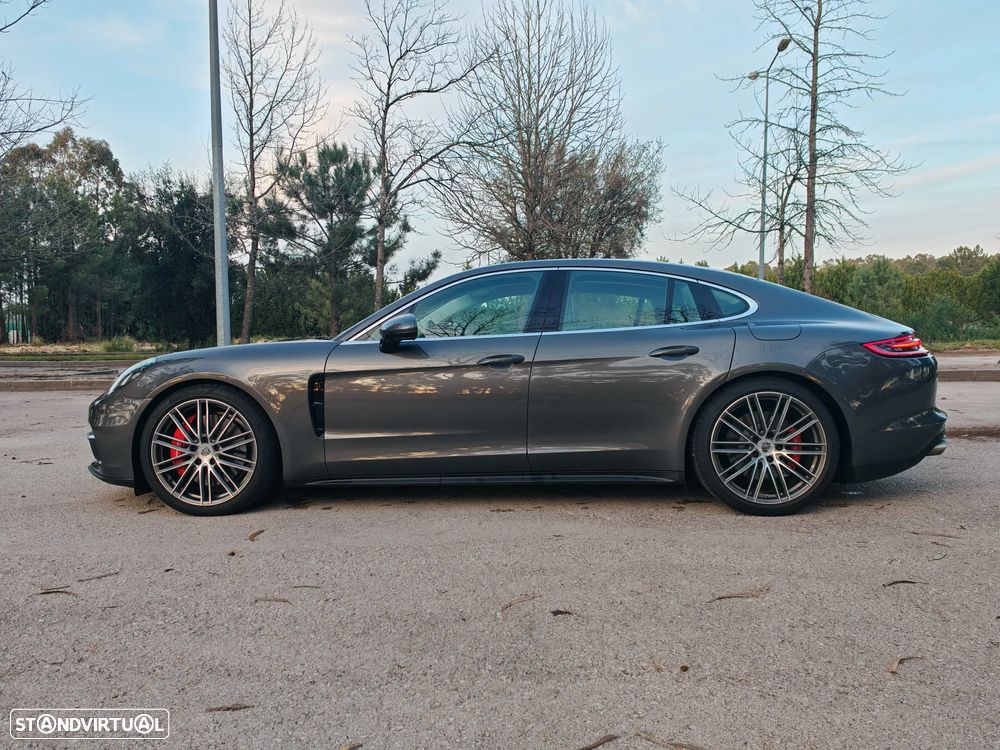 Porsche Panamera 4 E-Hybrid Executive - 5