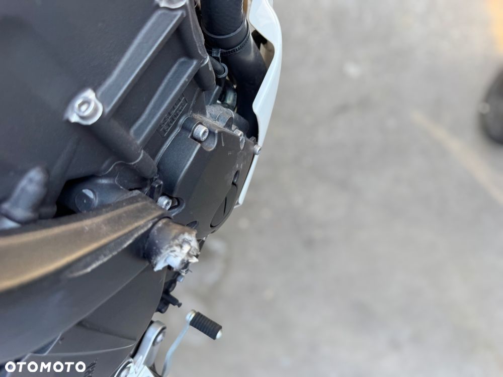 Yamaha FZ6 - 14