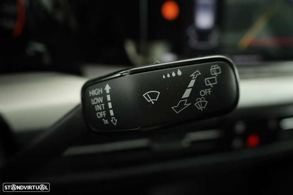 VW Golf 1.0 TSI Life - 16