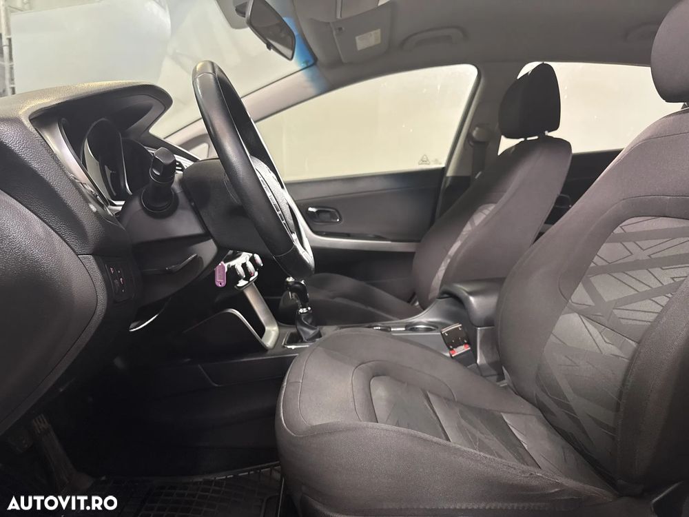 Kia Ceed - 19