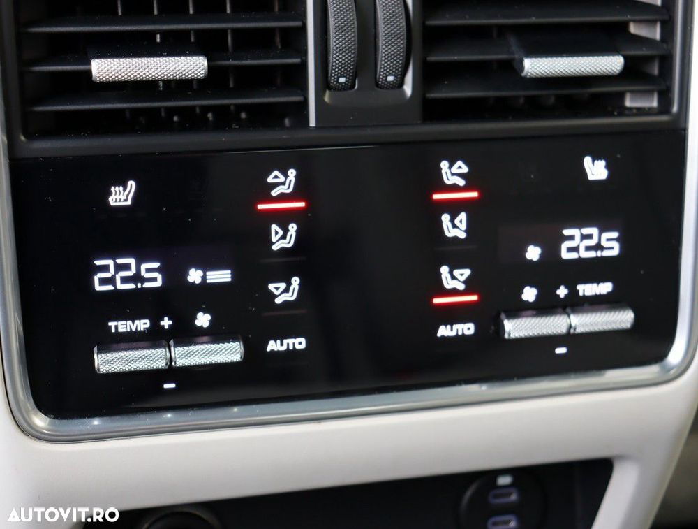 Porsche Cayenne Coupe - 23