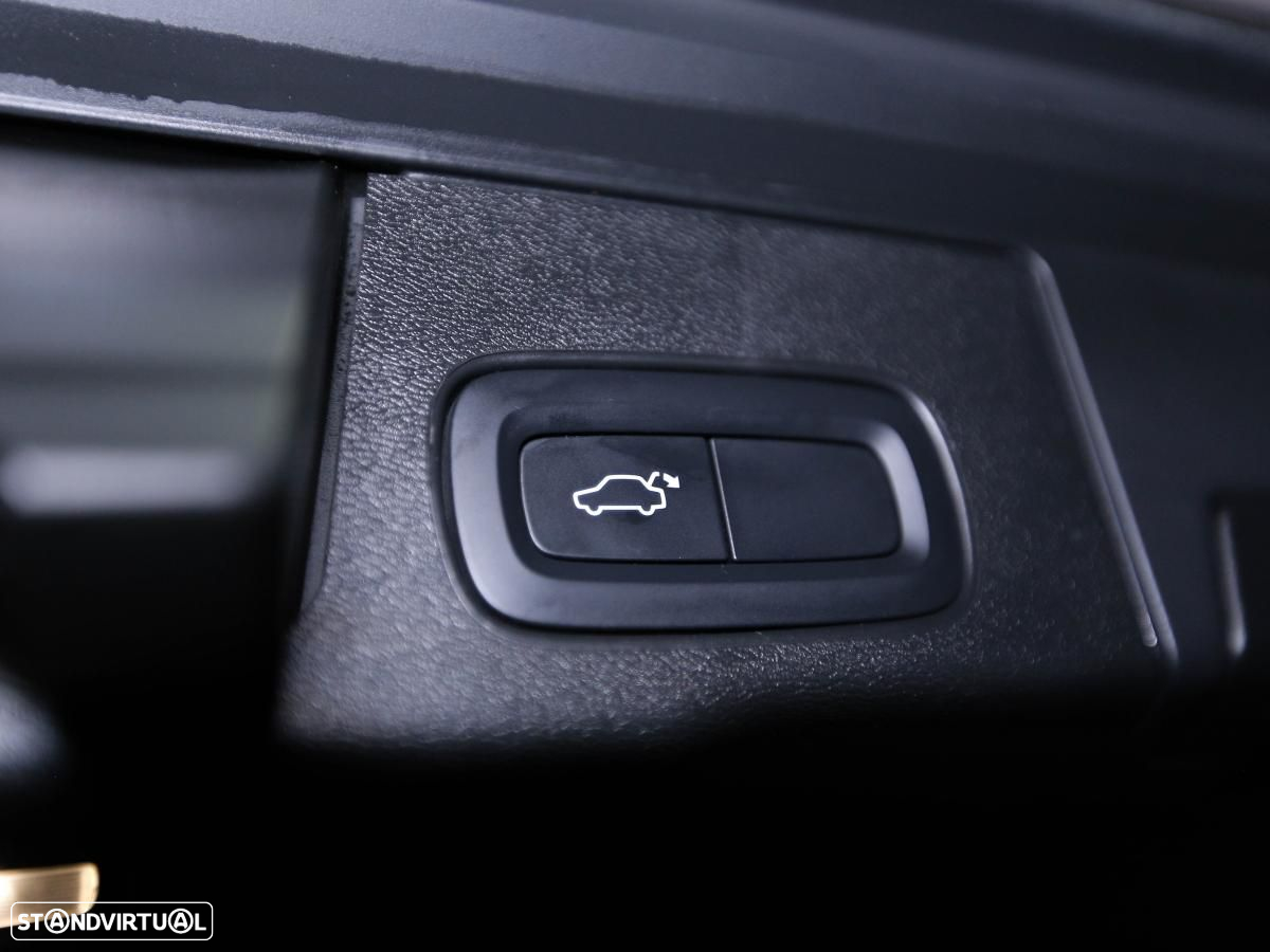 Volvo XC 60 2.0 T8 PHEV Inscription AWD - 13