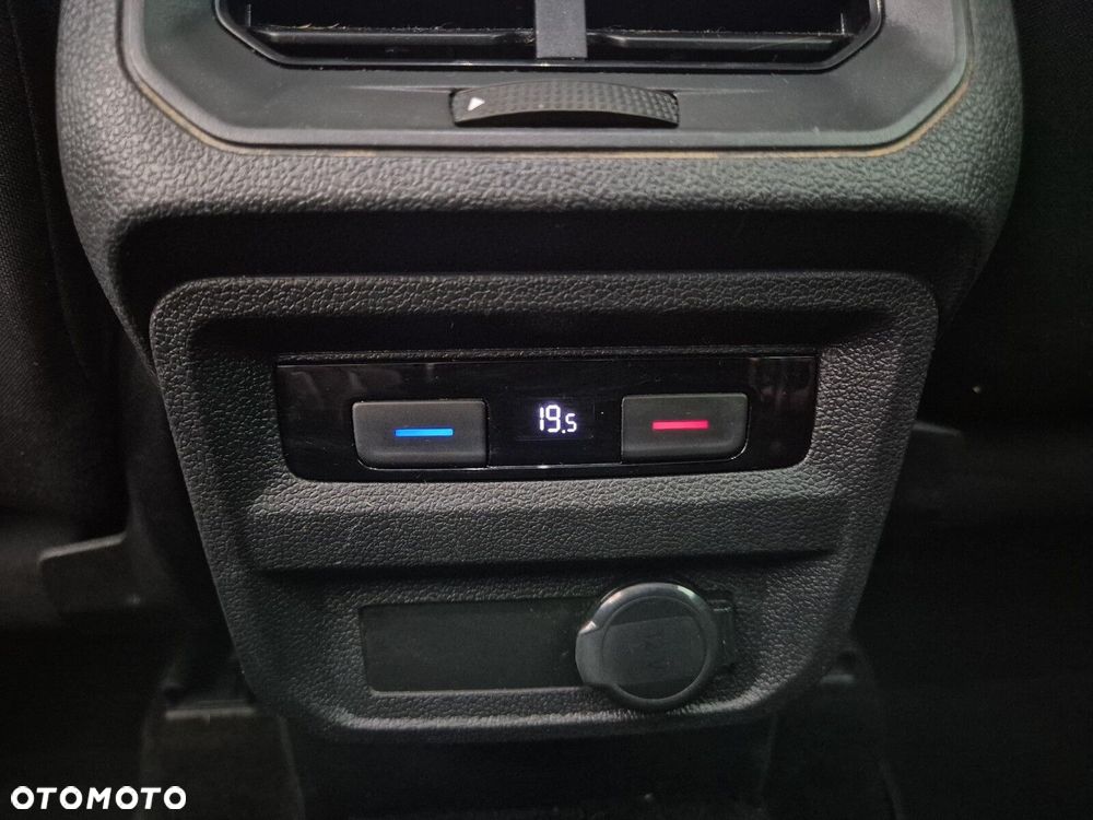 Volkswagen Tiguan 1.5 TSI EVO Elegance DSG - 29