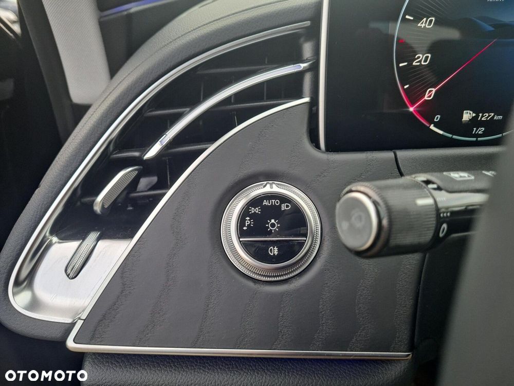 Mercedes-Benz Klasa E - 19