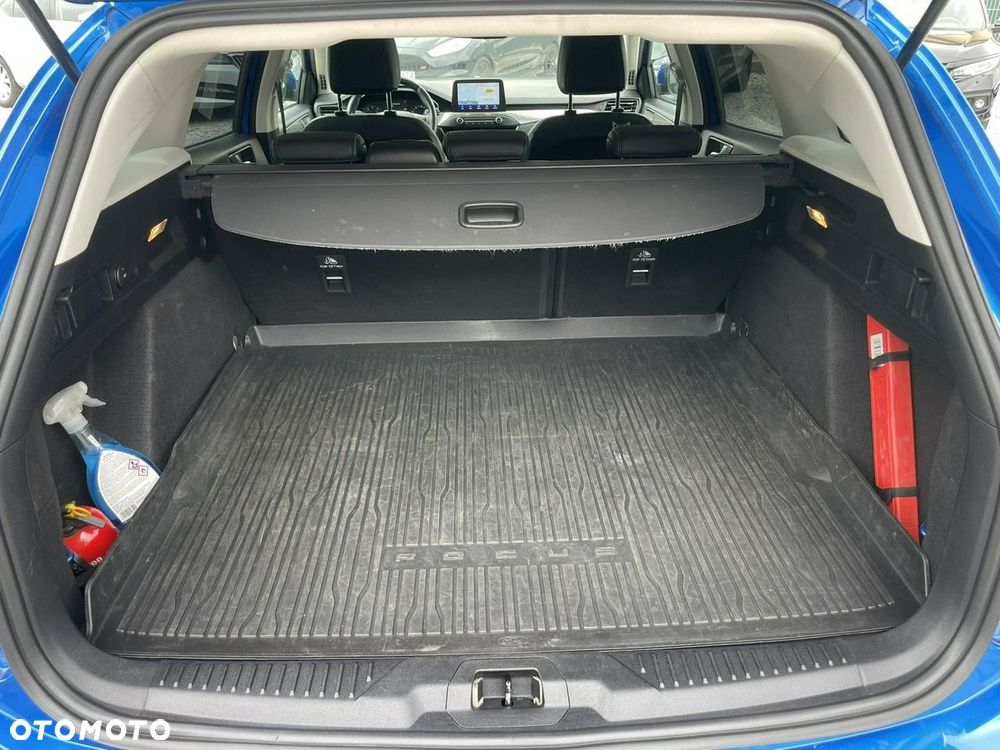 Ford Focus - 12