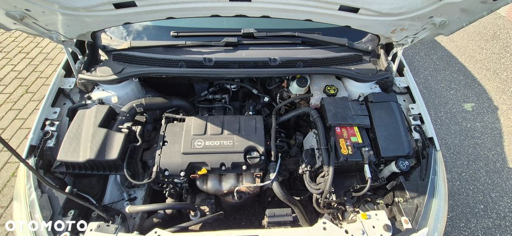 Opel Astra 1.4 ecoFLEX - 23