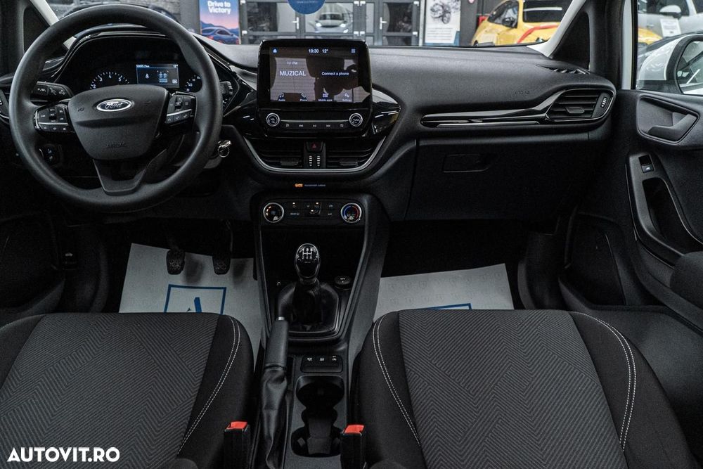 Ford Fiesta 1.1 Trend Connected - 25