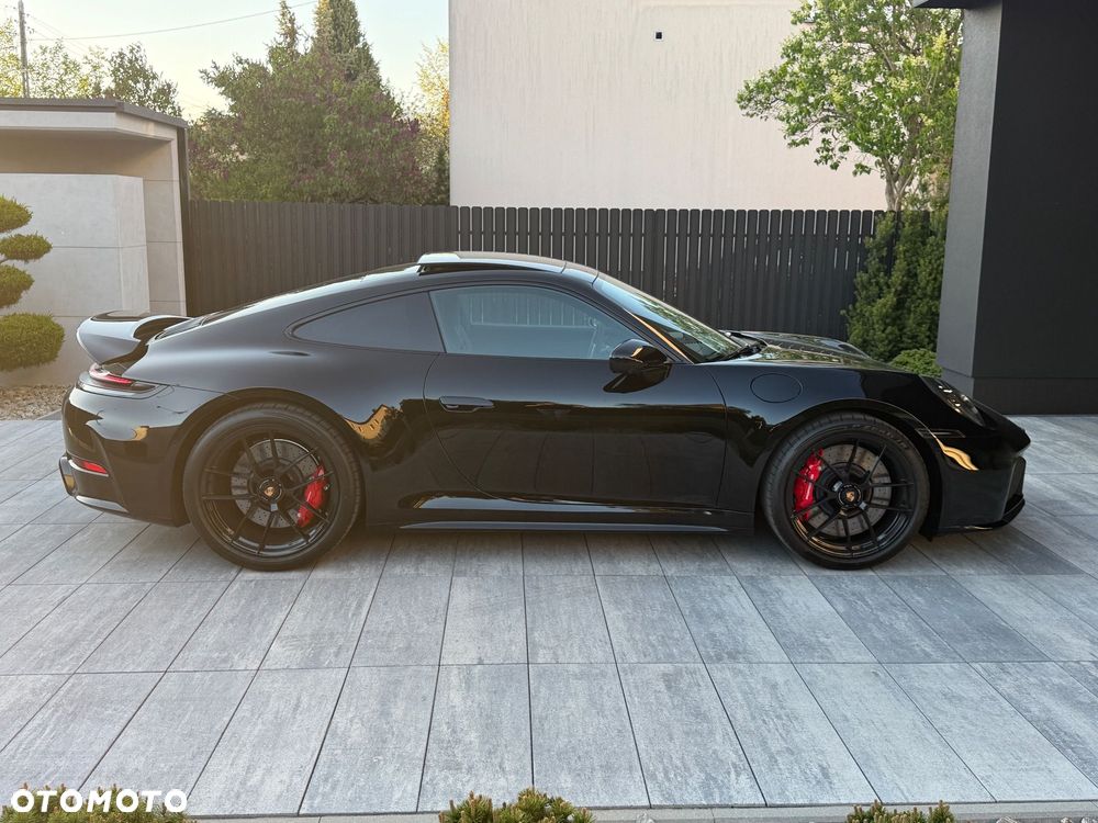 Porsche 911 Carrera T-Hybrid 4 GTS - 13