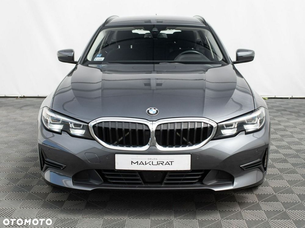 BMW Seria 3 318i - 8