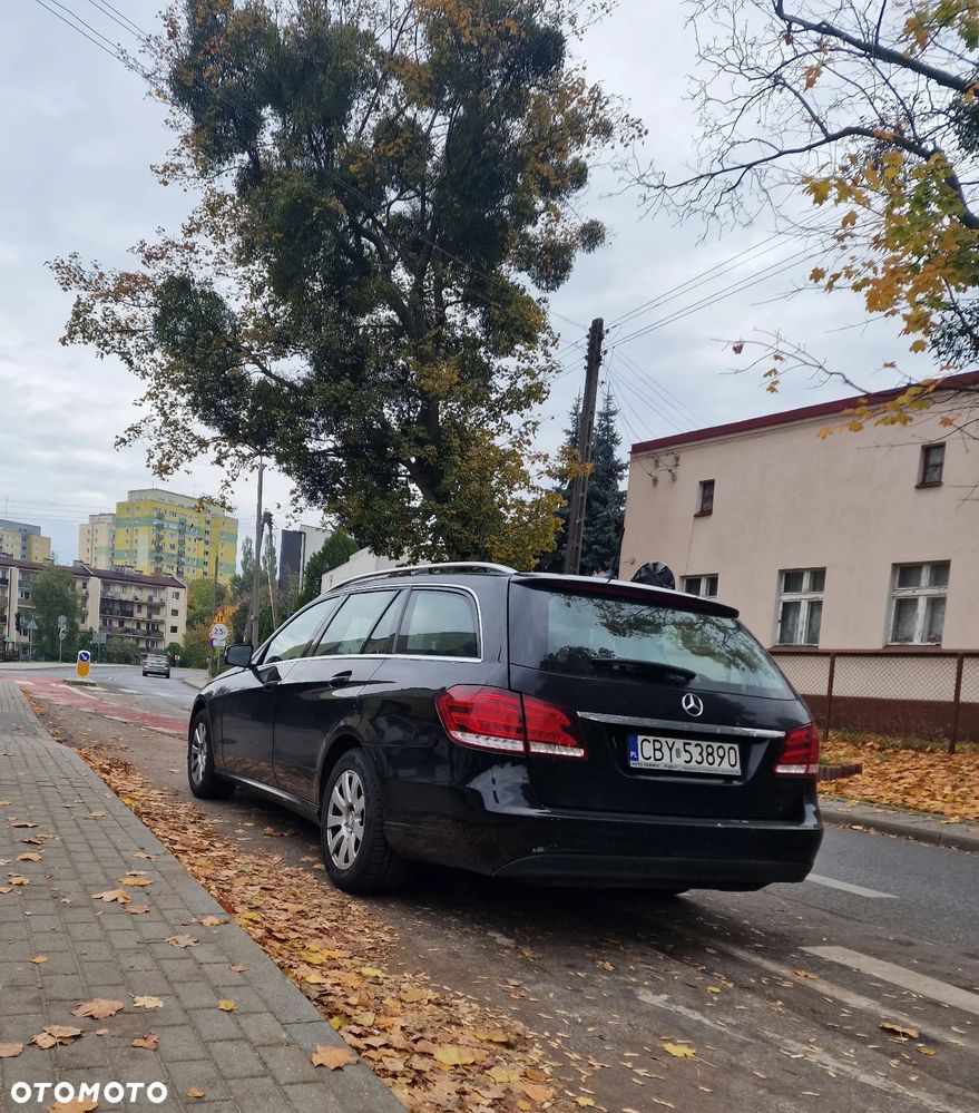 Mercedes-Benz Klasa E 200 BlueTEC 7G-TRONIC Elegance - 4