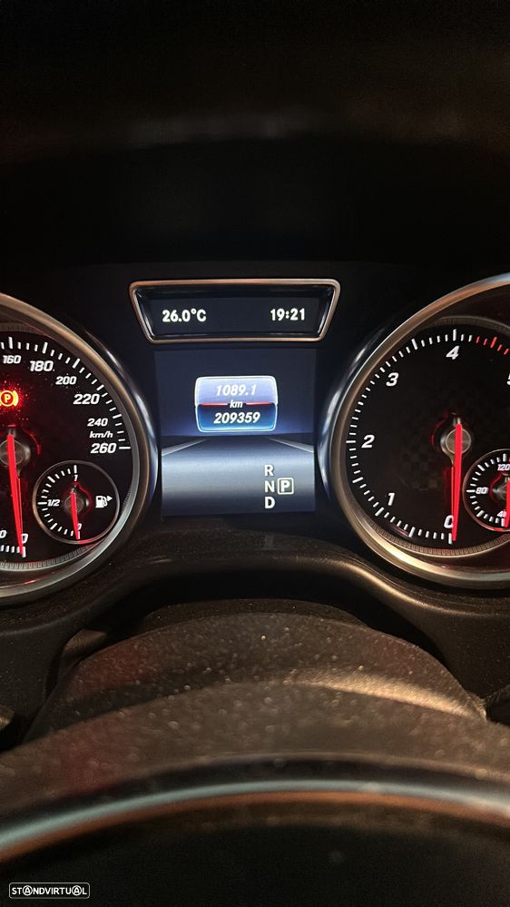 Mercedes-Benz GLE 350 d 4-Matic - 12