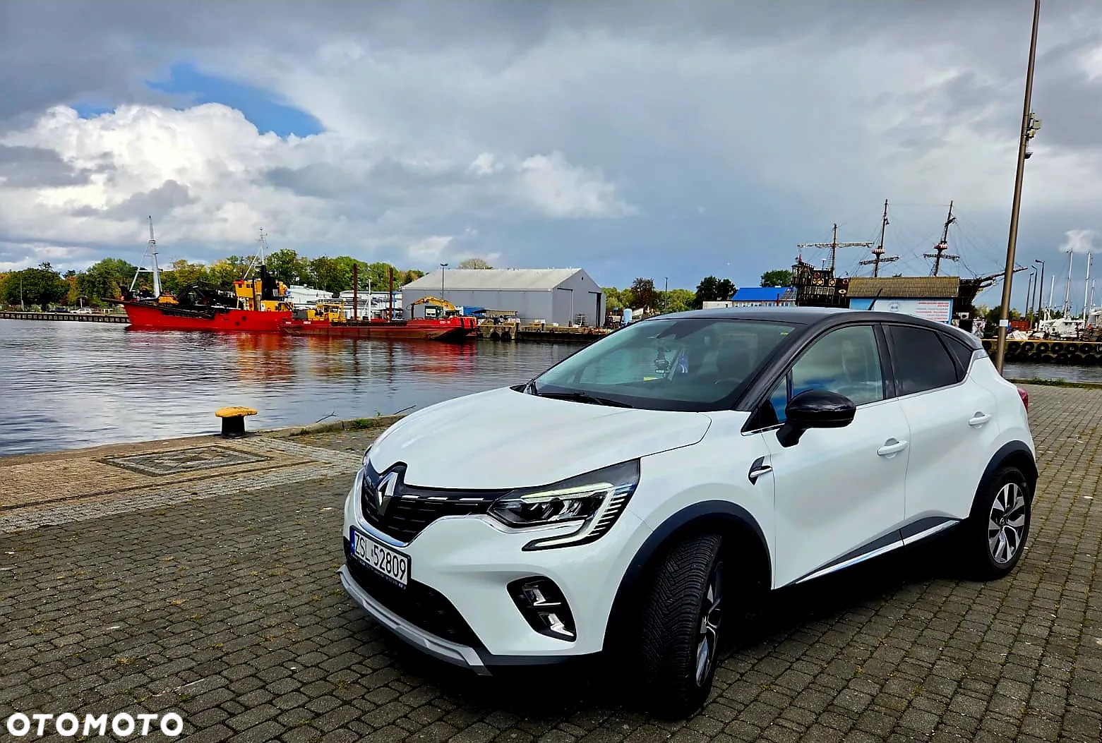 Renault Captur 1.3 TCe Intens EDC - 3