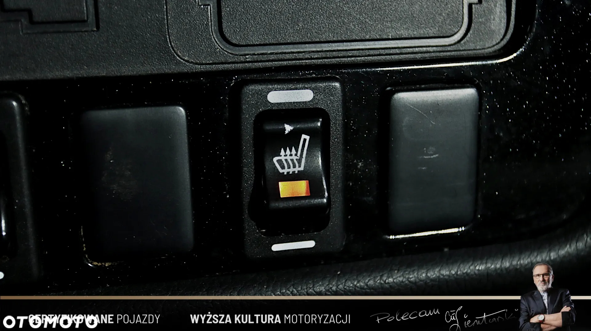 Mitsubishi Outlander 2.0 Invite + 2WD - 23