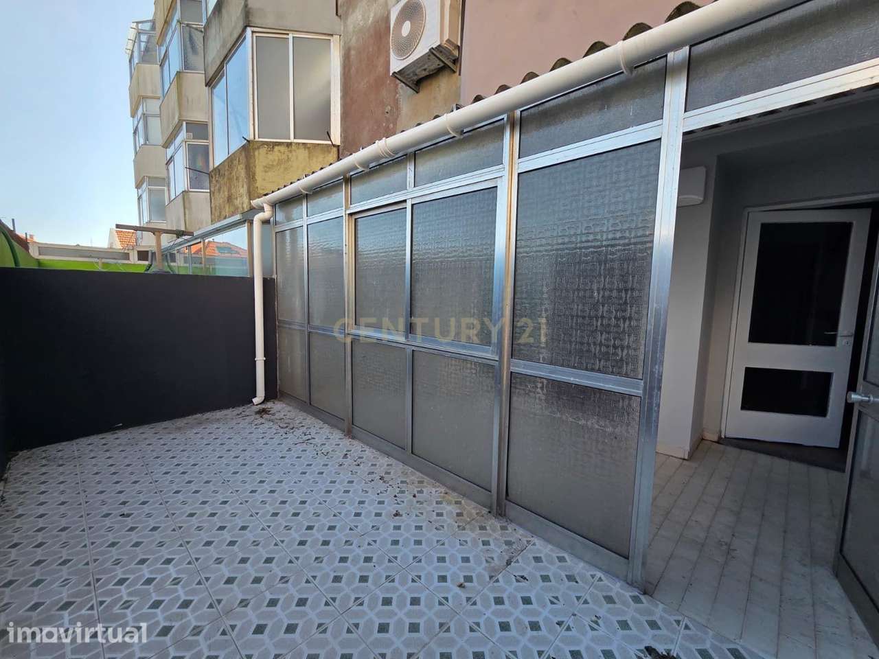 Arrendamento | Apartamento T2 | 1º Andar| Terraço | Leça da Palmeira - Grande imagem: 2/15