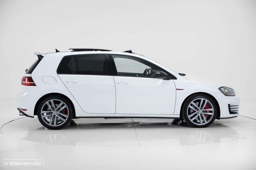 VW Golf - 3