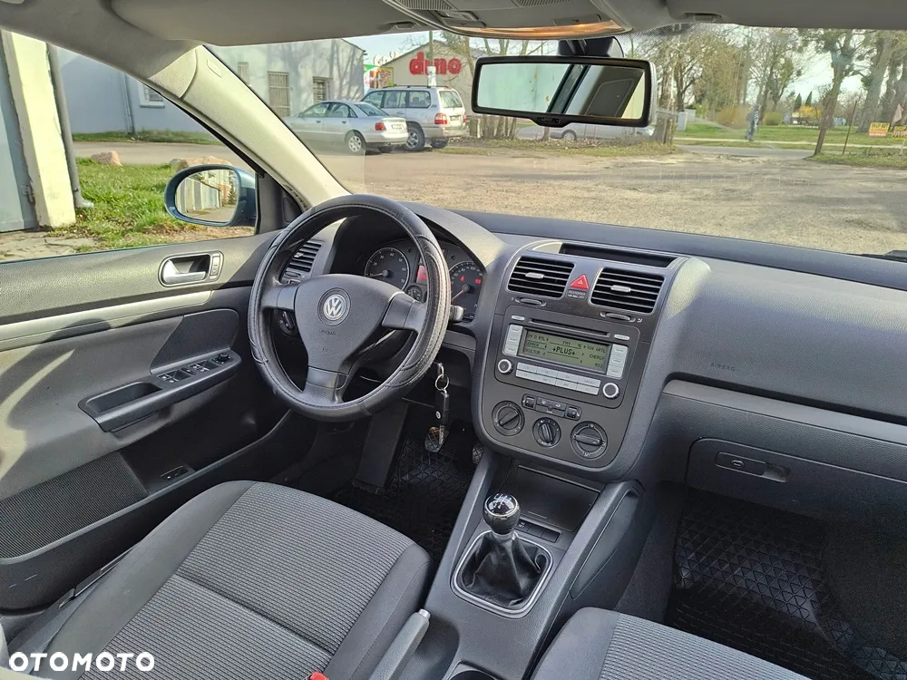 Volkswagen Jetta 1.6 Comfortline - 22