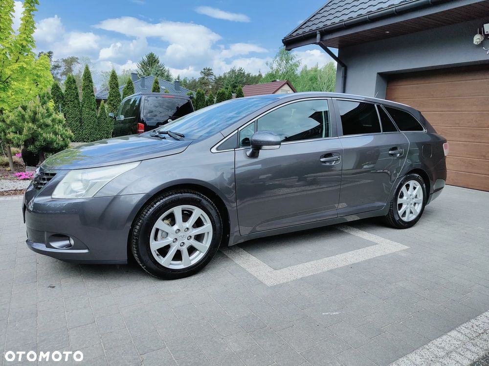 Toyota Avensis 2.0 Sol EU5 - 26