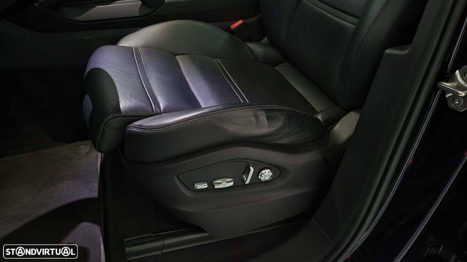 Porsche Cayenne Coupé E-Hybrid - 17