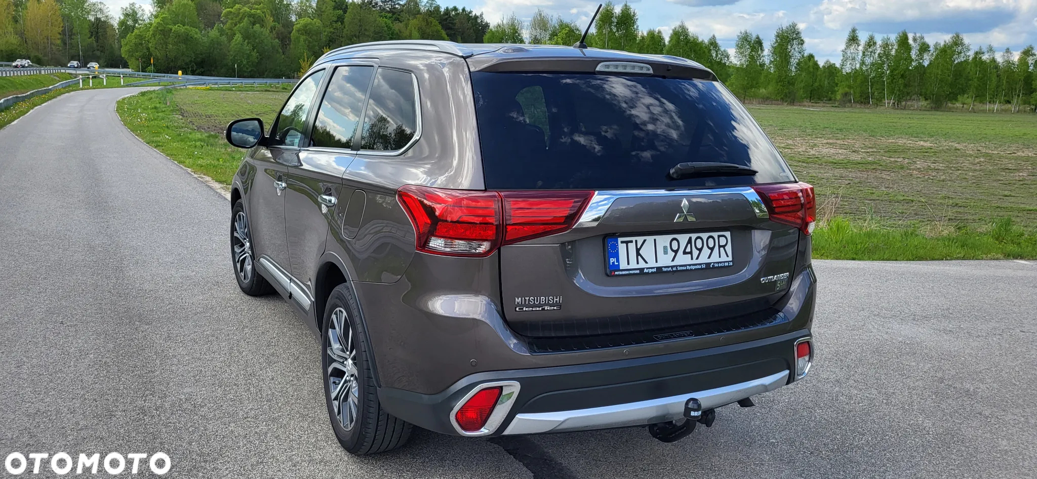 Mitsubishi Outlander 2.0 Intense + 4WD CVT - 6