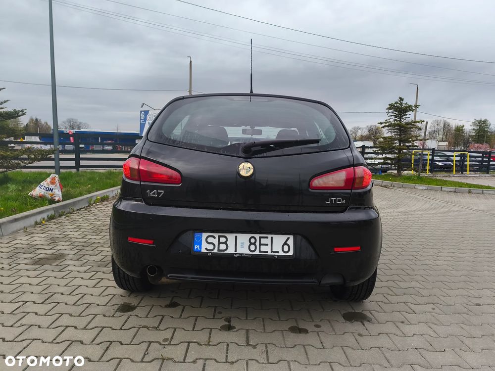 Alfa Romeo 147 - 6