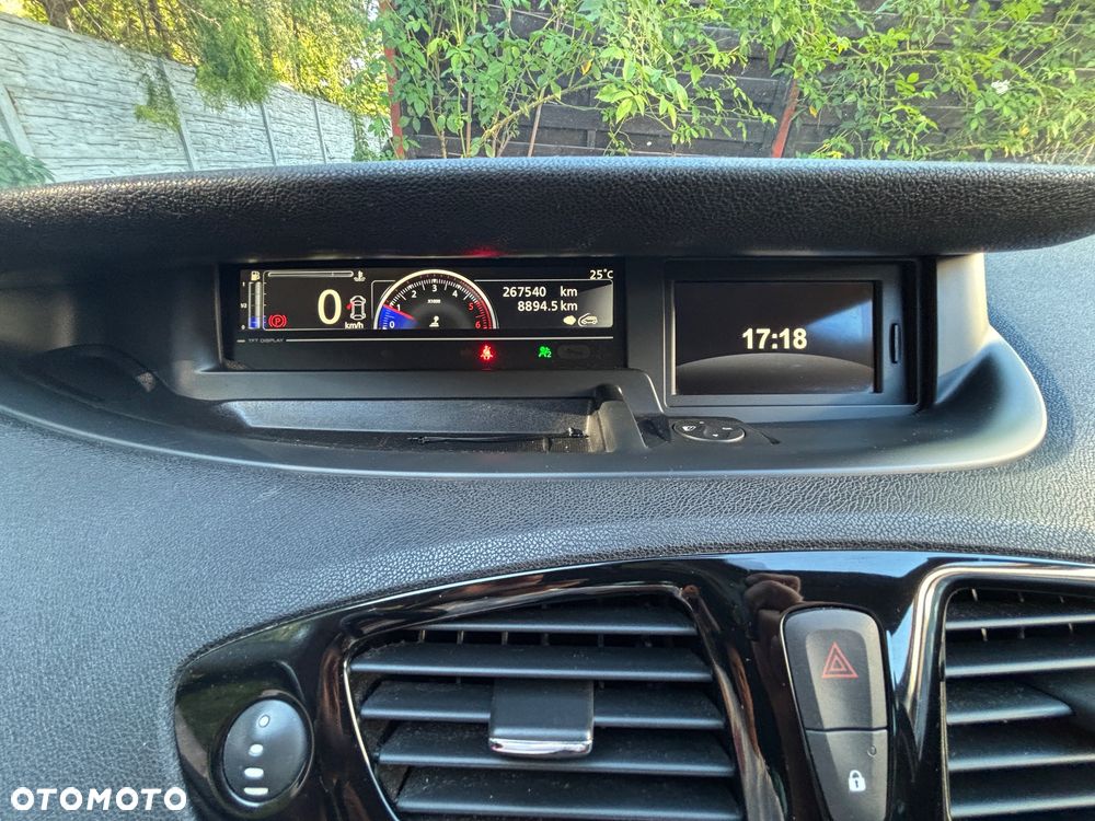 Renault Scenic 1.6 dCi Energy Bose - 11