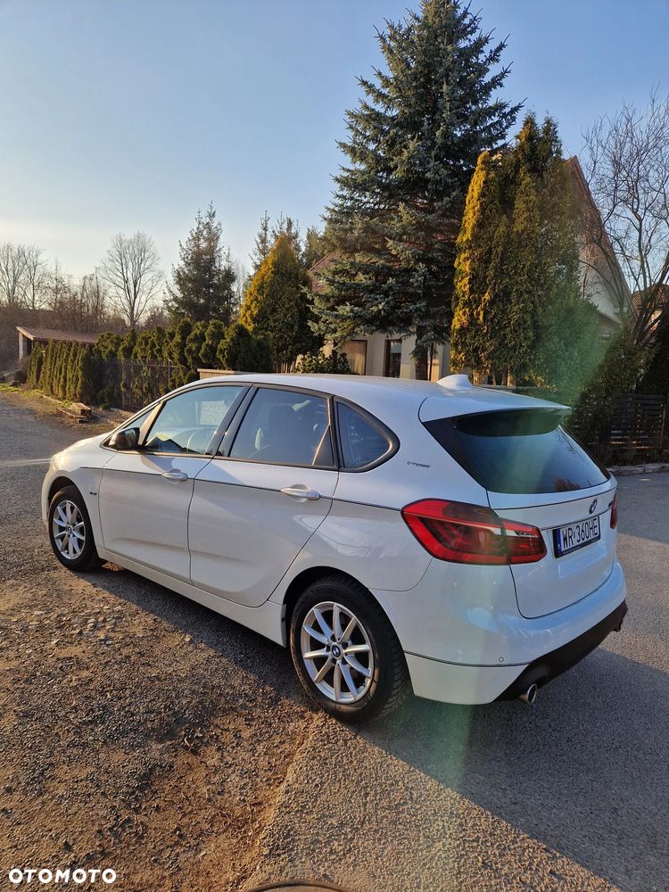 BMW Seria 2 218d Advantage - 4
