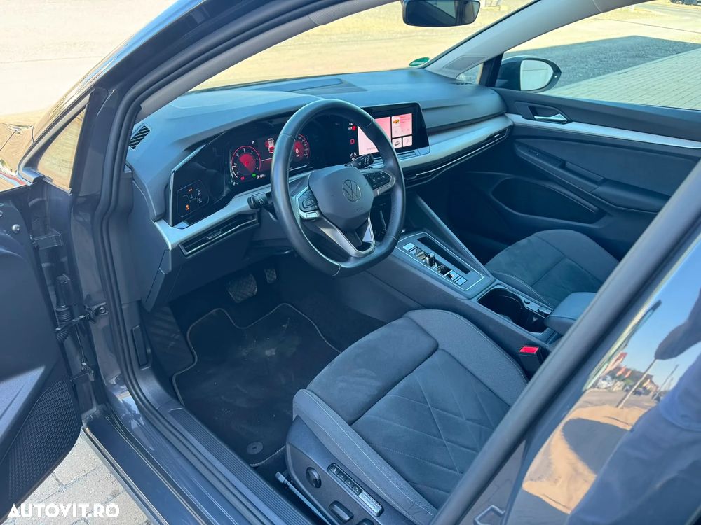 Volkswagen Golf - 11