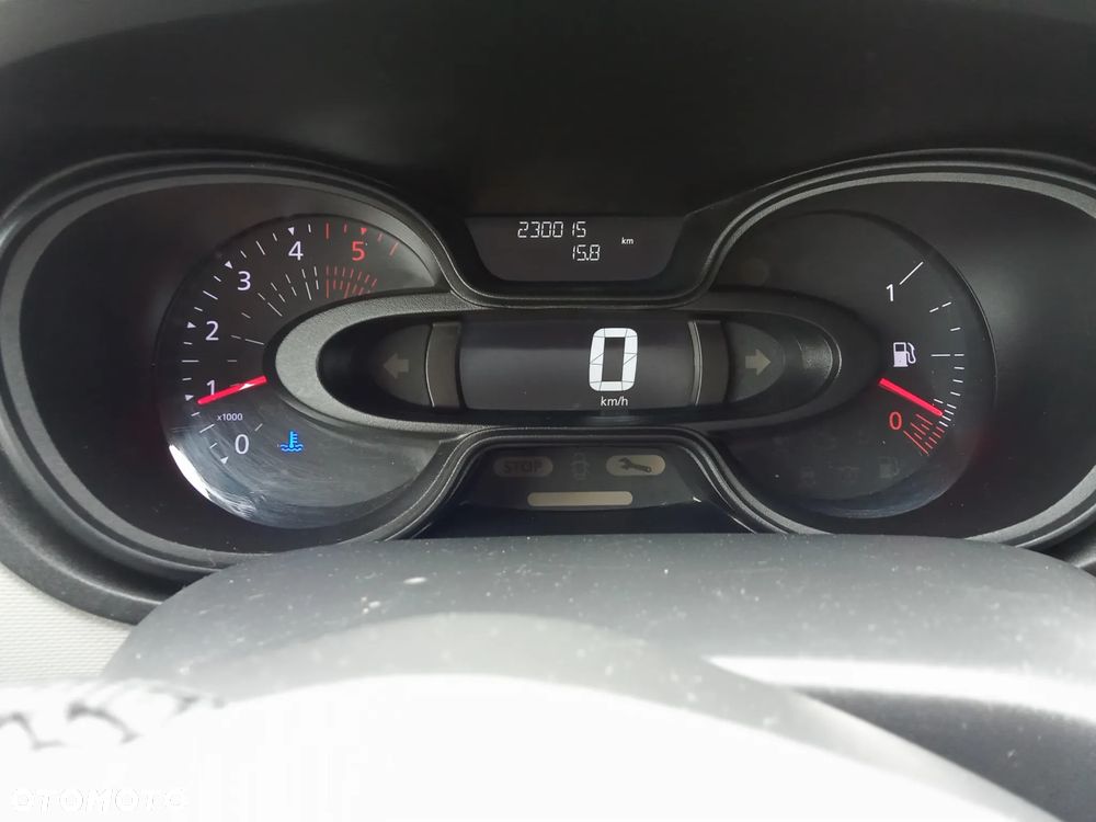 Renault Trafic - 12