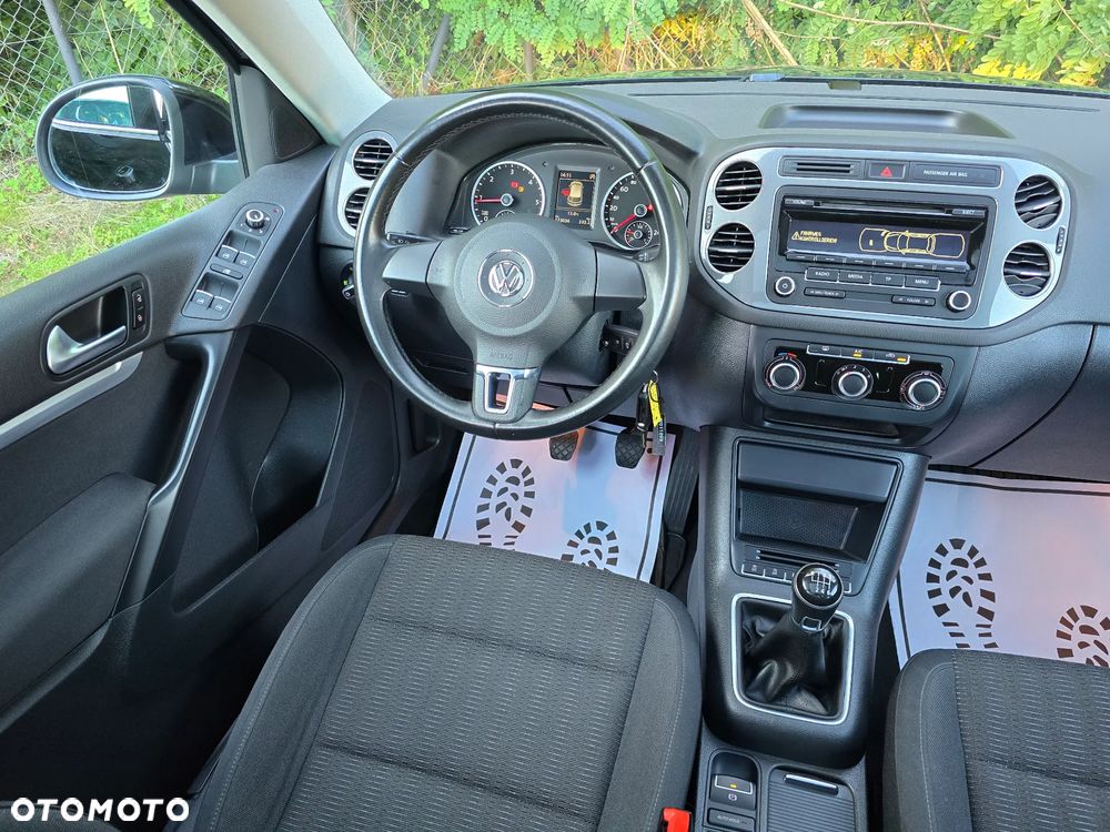 Volkswagen Tiguan 2.0 TDI DPF BlueMotion Technology Sport & Style - 26