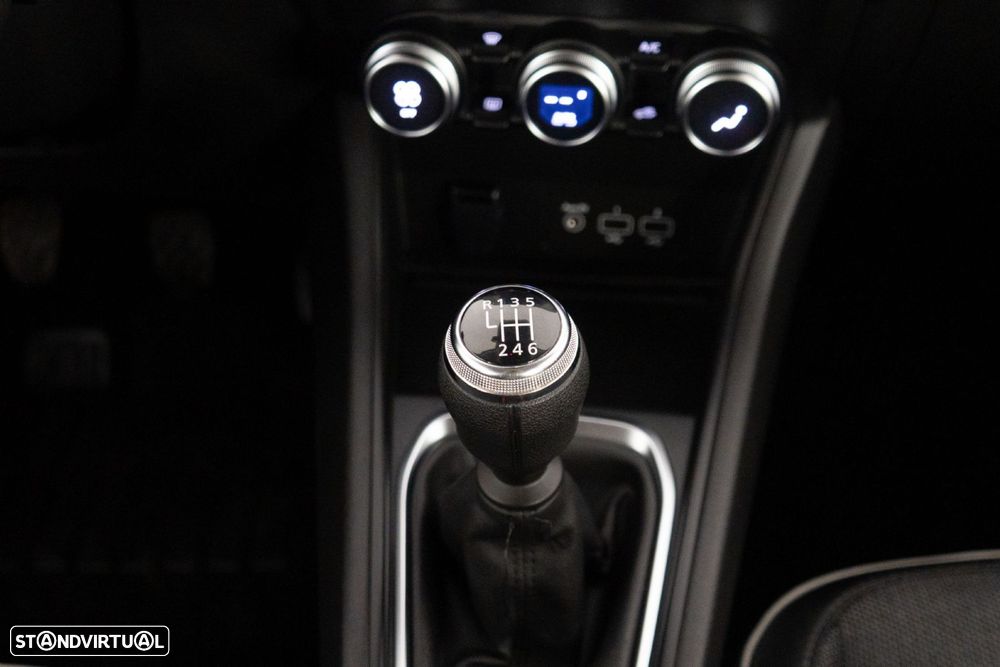 Renault Captur 1.0 TCe Techno - 25