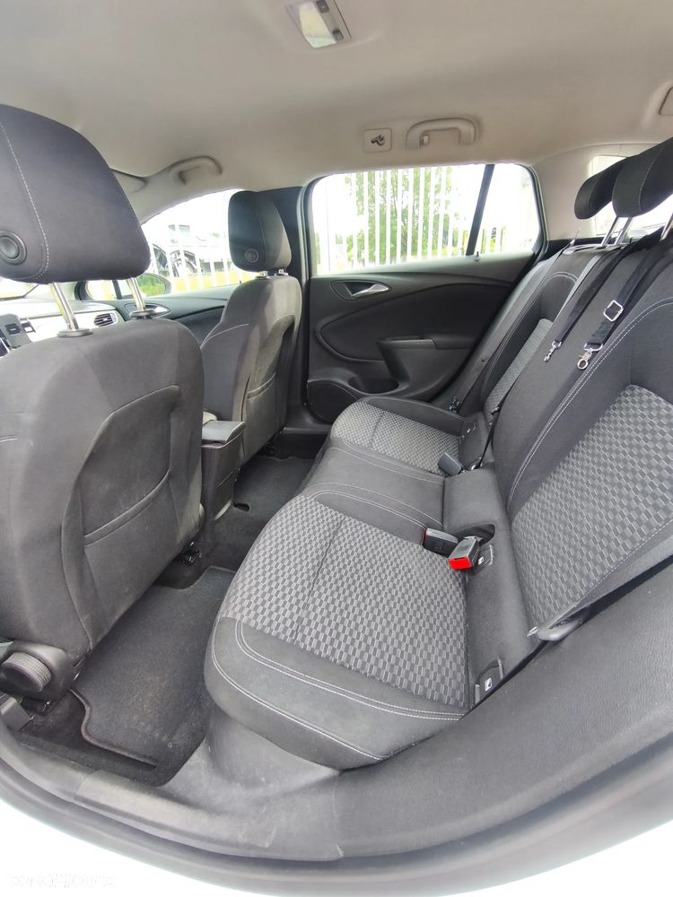 Opel Astra 1.6 D Start/Stop Active - 11