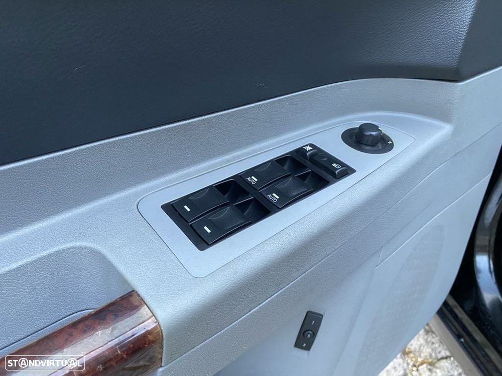 Chrysler 300 C Touring 3.0 CRD - 22