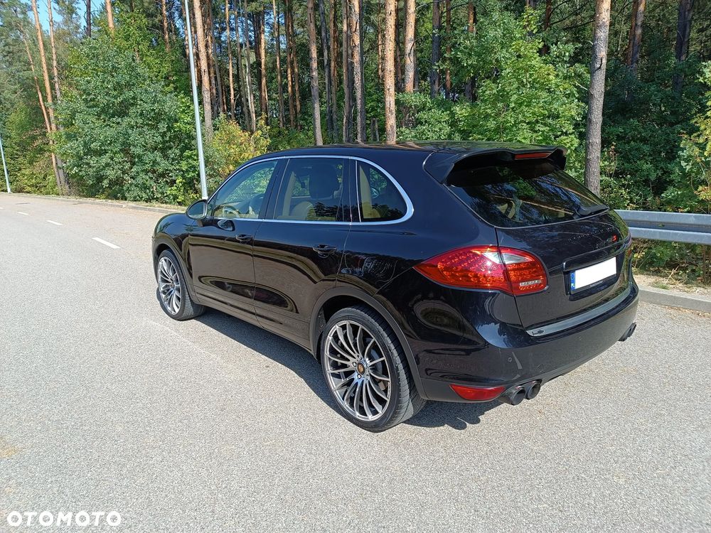 Porsche Cayenne - 23