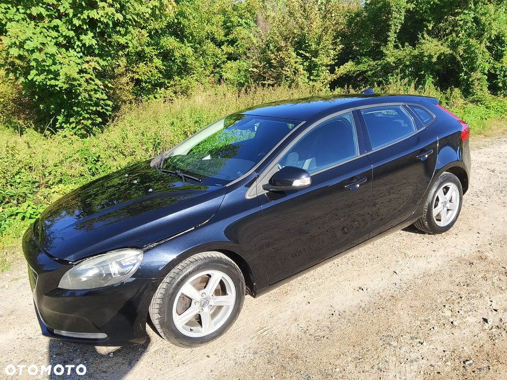 Volvo V40 2014 photo 2