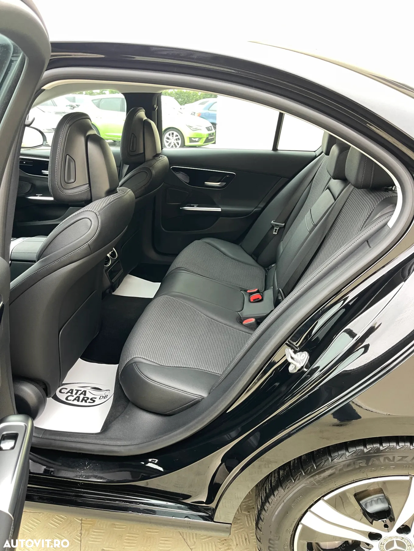 Mercedes-Benz C - 25