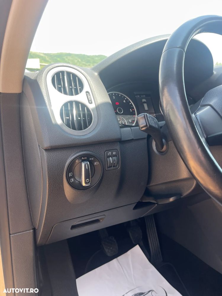 Volkswagen Tiguan 2.0 TDI DPF 4Motion BlueMotion Technology Cup Sport & Style - 32