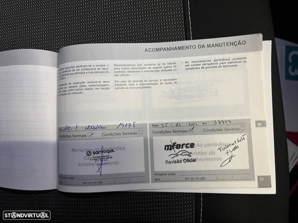 Citroën C3 1.2 PureTech Shine - 38
