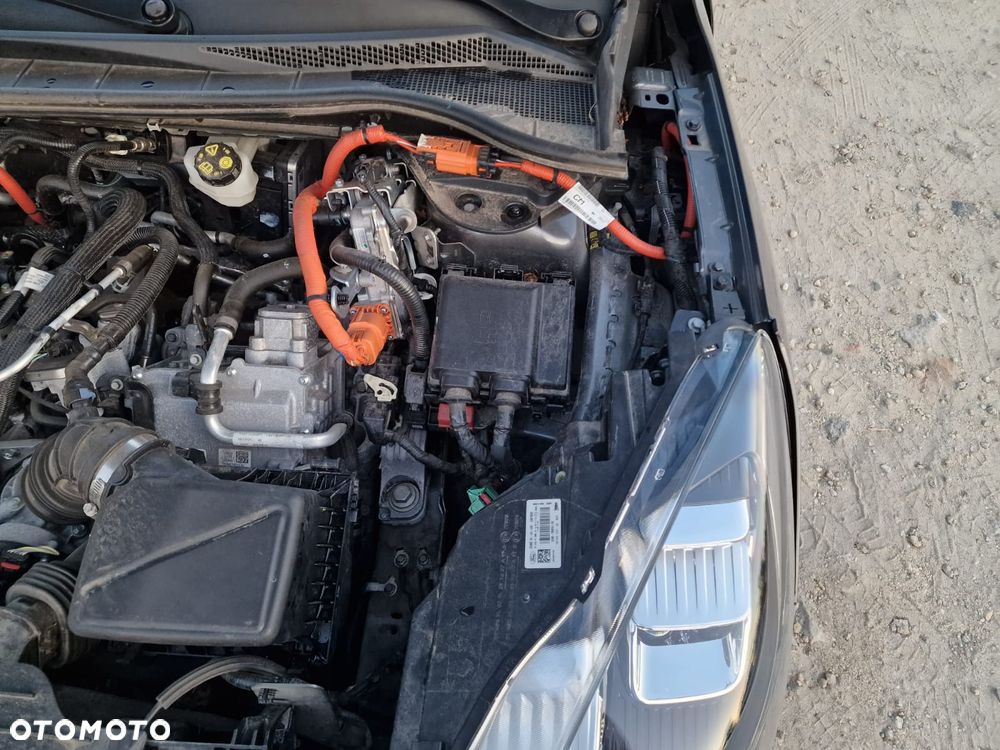 Ford Kuga ver-2-5-duratec-phev-vignale - 30