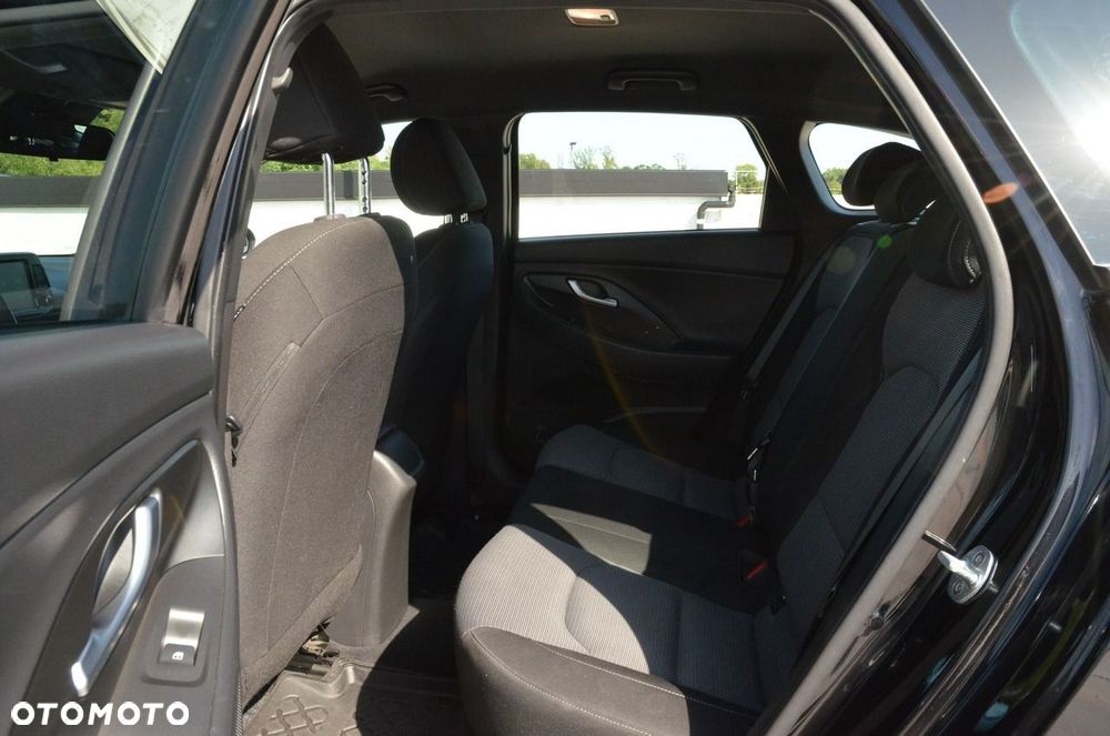 Hyundai i30 1.4 Comfort - 28