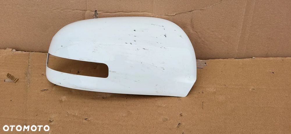 OBUDOWA LUSTERKA PRAWA MITSUBISHI OUTLANDER III - 2