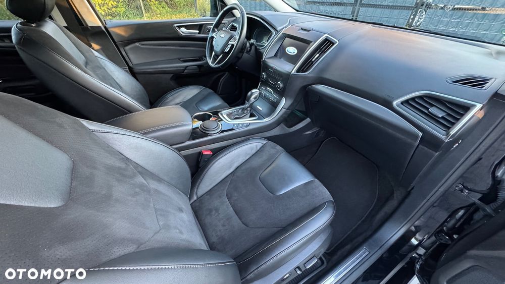 Ford S-Max - 13