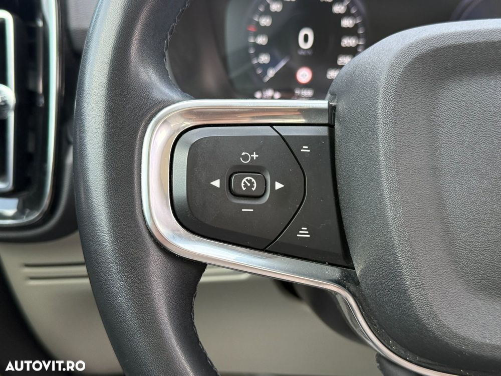 Volvo XC 40 Recharge T5 Twin Engine AT7 Inscription Expression - 30