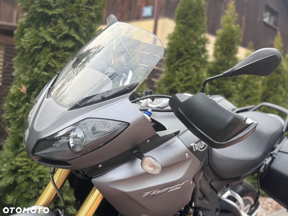 Triumph Tiger - 17