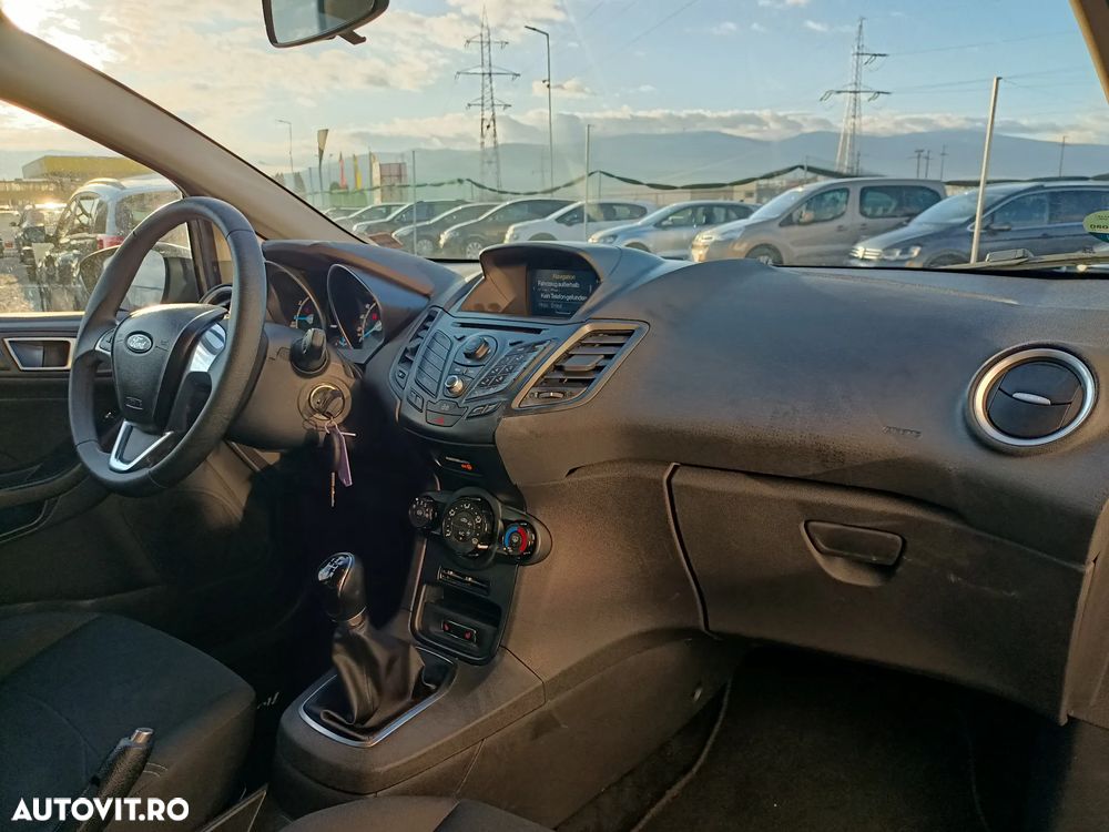 Ford Fiesta - 20